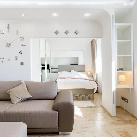 Apartment The Liberty Square Rooftop Budapest